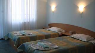 Отель St. Mina Balneohotel Vetren Двухместный номер с 1 кроватью или 2 отдельными кроватями-4